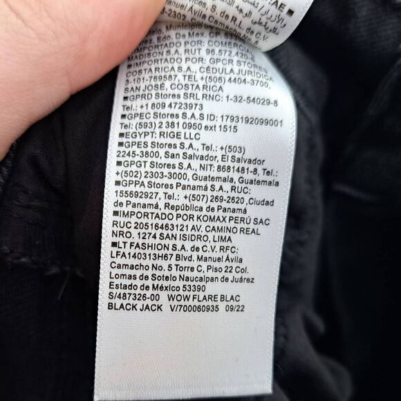 Old Navy Women's High Rise Wow Flare Jeans in Black Jack size 6 - Picture 8 of 8